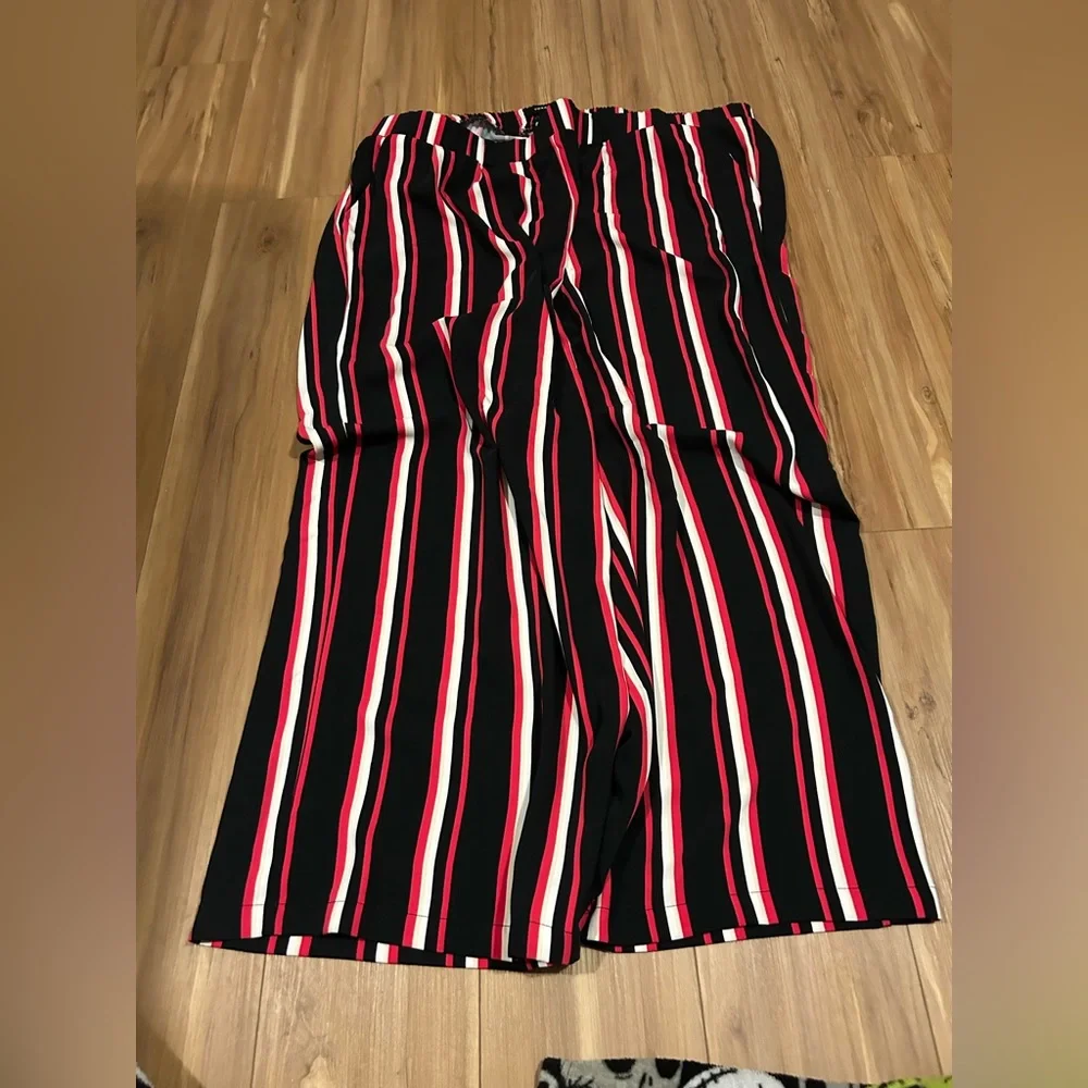 Torrid Black and Hot Pink Striped Wide Leg Dress Pants Size 5
